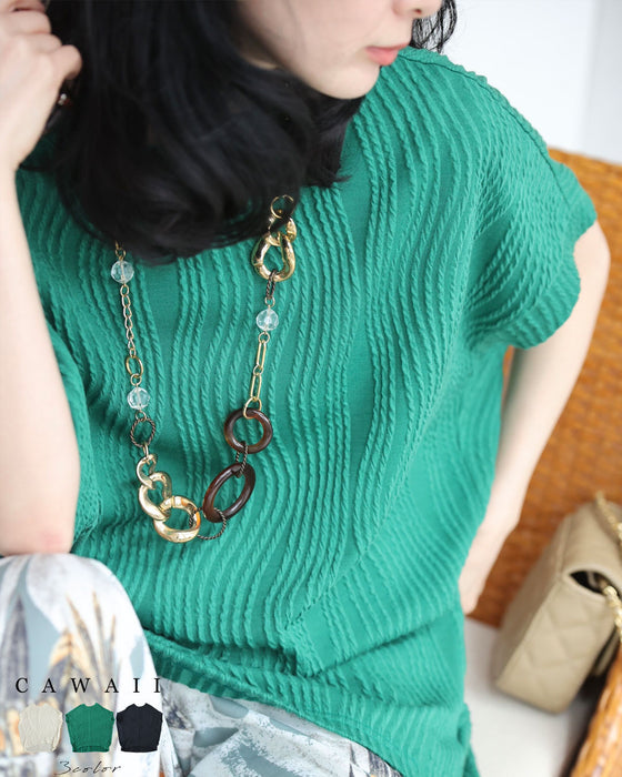 ゆったりドルマンシルエットの柔らか流線カットソートップス