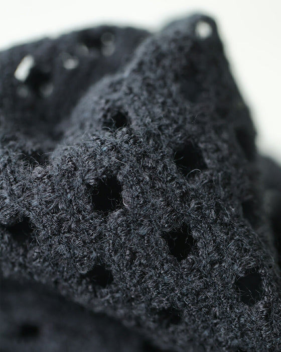 オシャレ度アップする重ね着用編みニットベスト