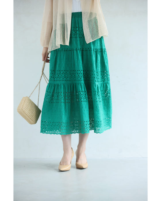 鮮やかグリーンのパンチングレースミディアムスカート(紐付き)