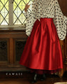 ラグジュアリーな艶紅タックミディアムスカート