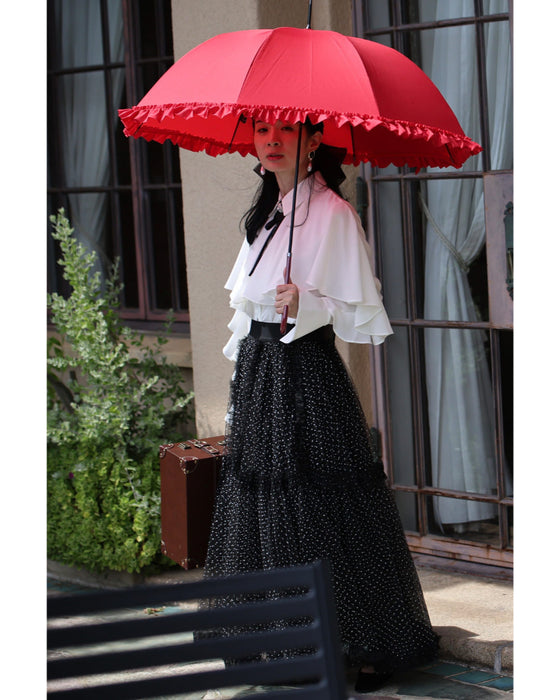 流れるようなフレアのクラシカルブラウストップス(ブローチ付き)