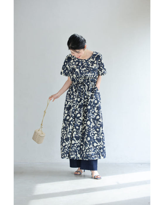 涼やかな版画風アートロングワンピース