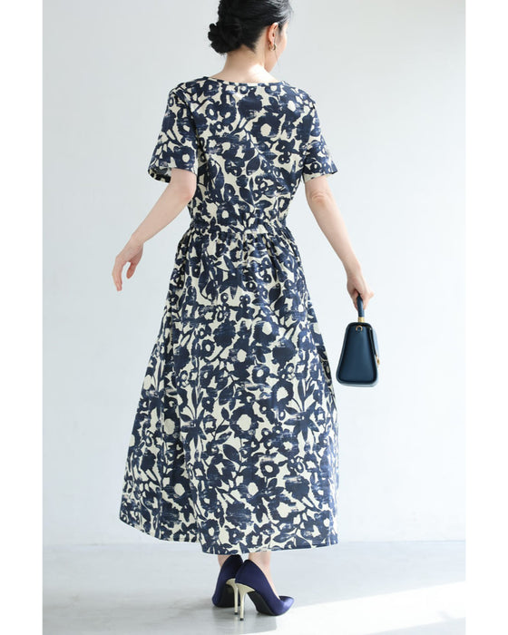 涼やかな版画風アートロングワンピース