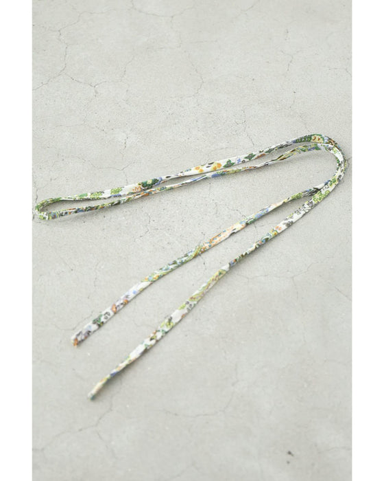 爽やかな小花とペイズリーのティアードロングワンピース（紐ベルト付き）