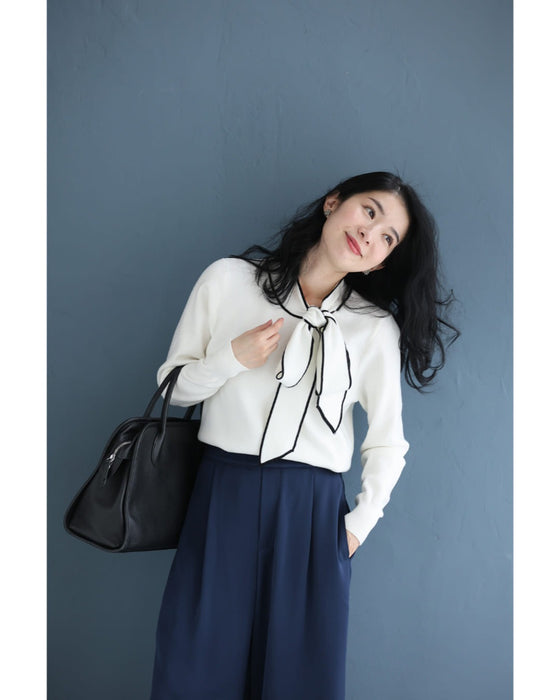 縁取りリボンネックのニットプルオーバートップス