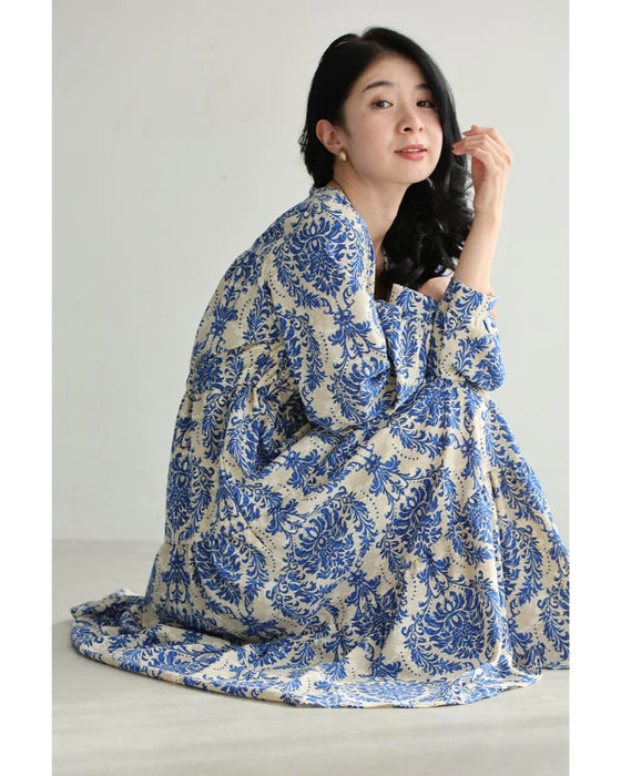 【予約商品】美しい青のダマスク柄ミディアムワンピース