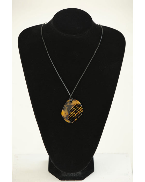 べっこう風コームのコードネックレス