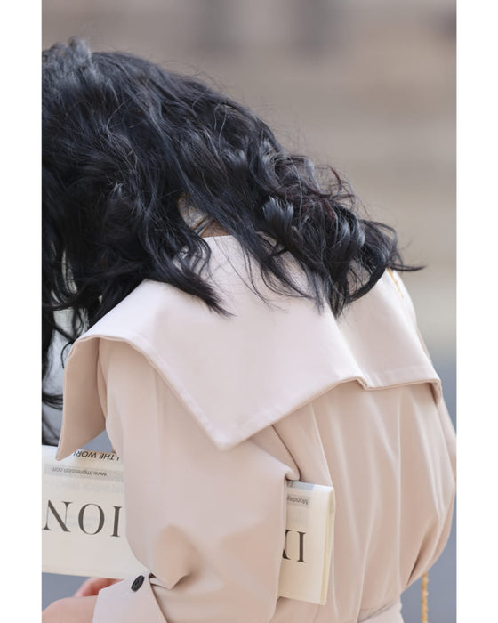 ビッグカラーのロングトレンチコート（ベルト付き）