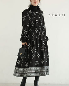  花と花を結ぶ胸元シャーリングミディアムワンピース