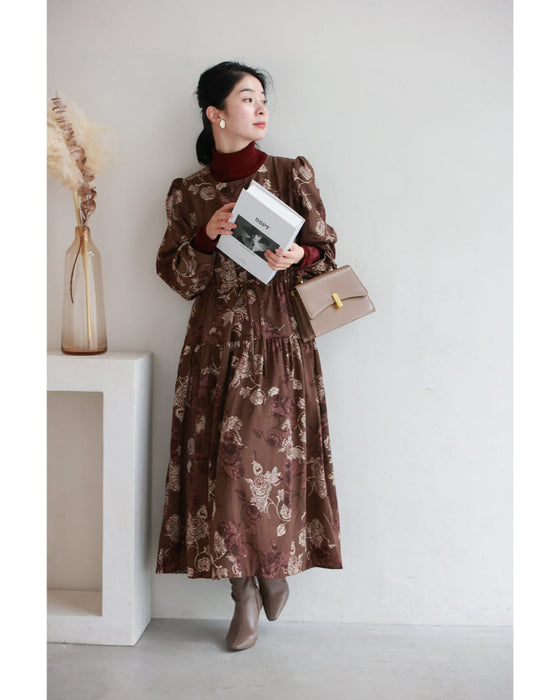 優雅なバラ描くショコラカラーミディアムワンピース