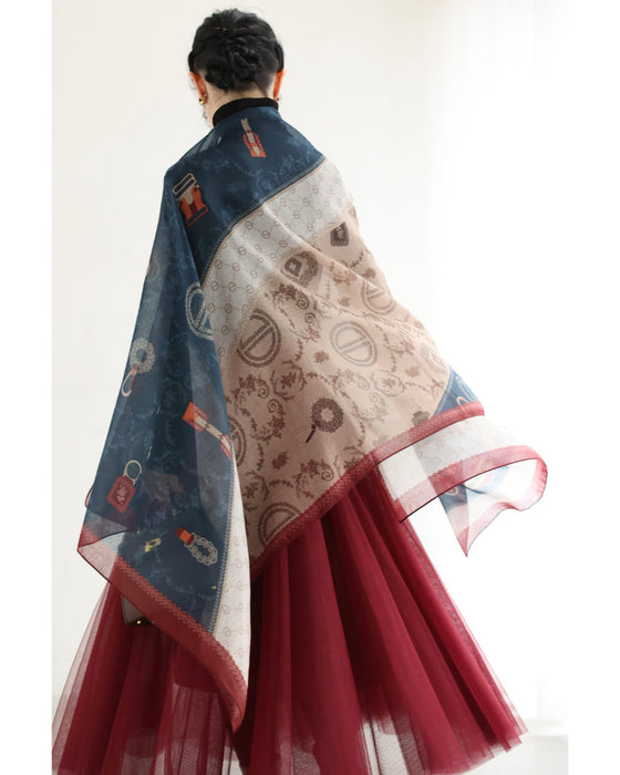 コーデを華やかにする柄合わせシアーストール