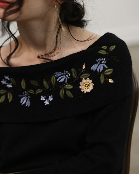 【アウトレット返品交換不可】ゆったりデコルテに咲いた花刺繍ニット
