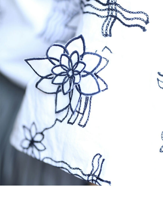 【アウトレット返品交換不可】優しく風に揺れる花が咲いたブラウス