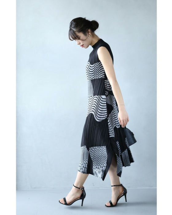 【アウトレット返品交換不可】マイナス5kg着痩せワンピース(紐ベルト付)