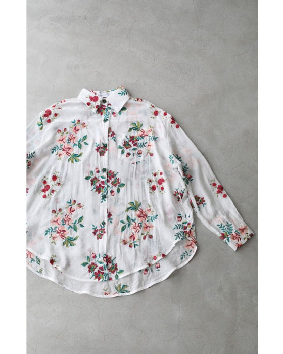 【アウトレット返品交換不可】アンティーク風ビジューボタンの花刺繍シャツトップス