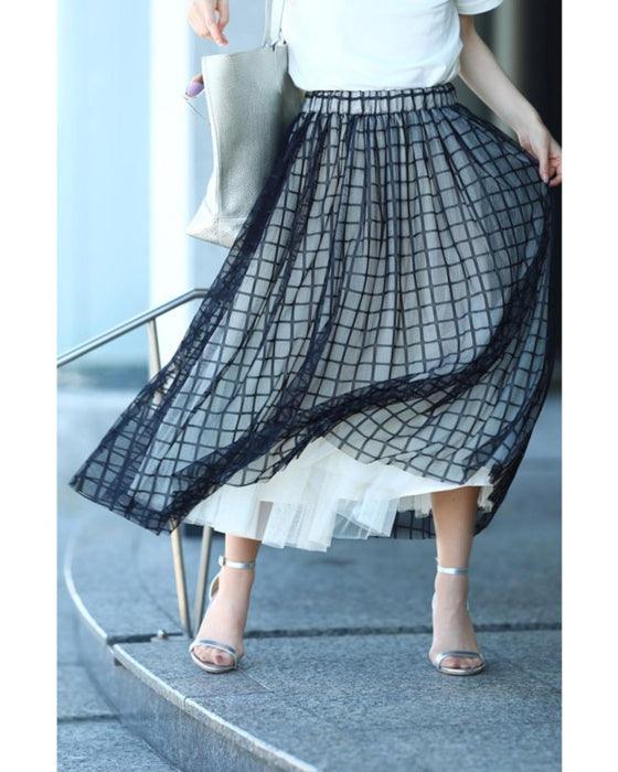 【アウトレット返品交換不可】格子チェックのふわり重なるチュールミディアムスカート黒ステンドガラススカート
