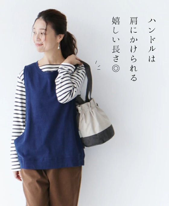 ころんと可愛いスウェード巾着バッグ