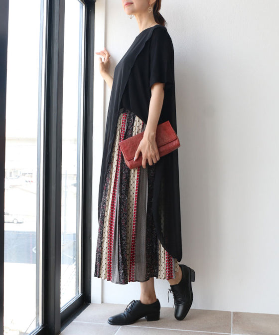 A coordinate set with a sophisticated color scheme