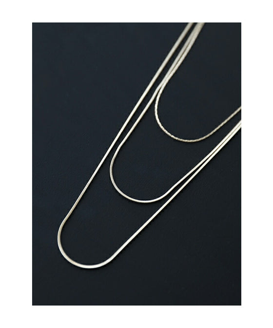 (ゴールド)ドレスにもTシャツにも合う3連煌めきネックレス