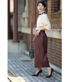 Fleece-lined leather pants that are easy for beginners to wear and won't get too hard