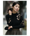 [Sale items cannot be returned or exchanged] For going out. Ribbed knit top with floral cut lace