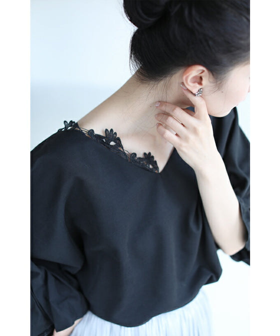 【セール商品返品交換不可】ふっくら花つぼみ袖のドルマンブラウストップス