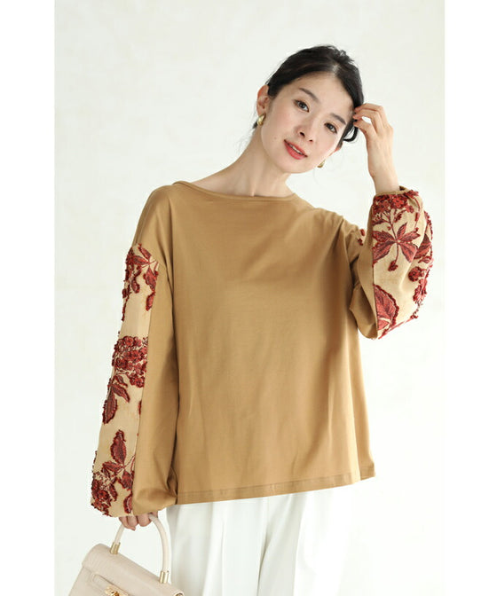 【セール商品返品交換不可】ふわふわ浮かび上がる花刺繍袖プルオーバートップス