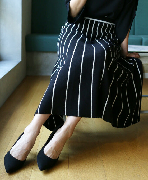 【セール商品返品交換不可】痩せ見えが叶うラインニットスカート