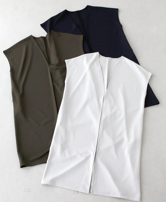 An original from Ehre style! A stylish UV gilet that hides your upper arms