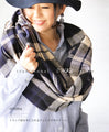 A large checked scarf with a traditional feel: Navy x Ivory