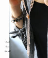 Overflowing with transparency. Versatile long necklace