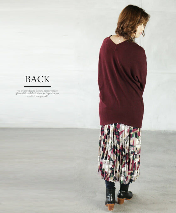 A V-neck dolman top with a double V for a beautiful look (wine red)