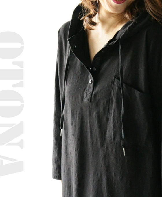 Stylish, casual and simple hooded tunic in black
