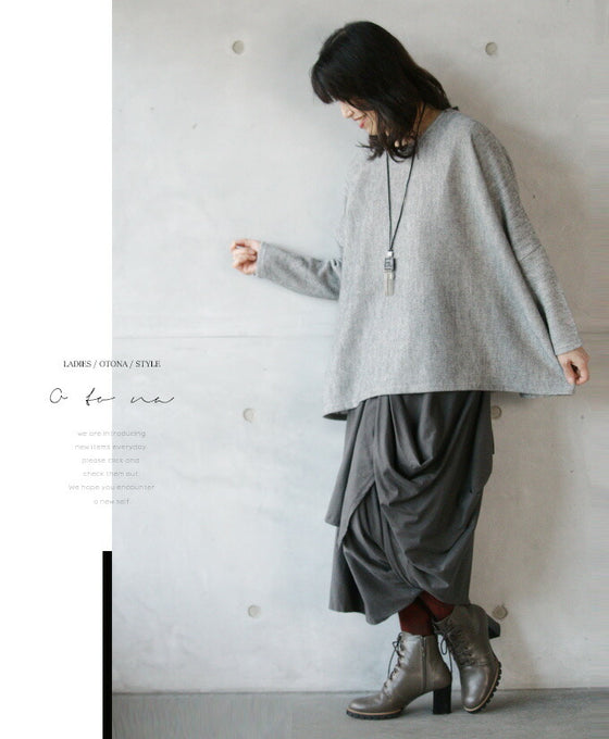Great for everyday wear. Grey Doleman Knit Sew (Grey)