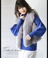 The power of blue that dyes the puffy sleeves of adults. 
