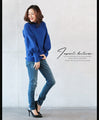 The power of blue that dyes the puffy sleeves of adults. 