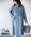 Slits. Loose fit. Enjoy the relaxed and stylish texture of denim.