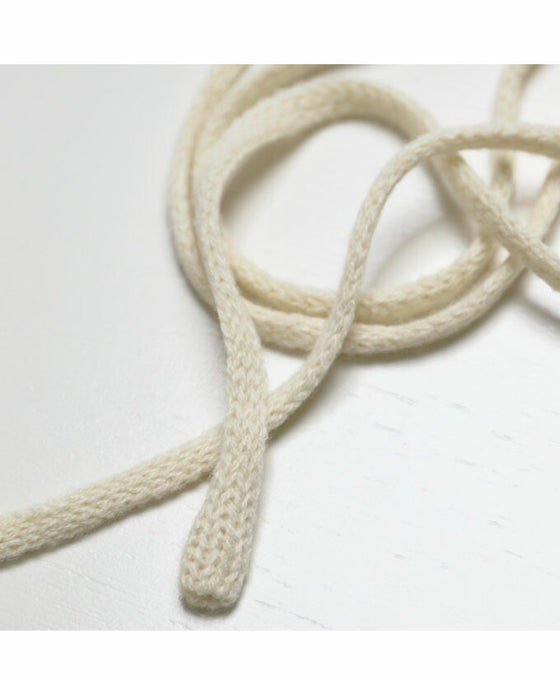 【セール商品返品交換不可】ゆったりラフ！大胆スリットに惹かれる。『クリーム』