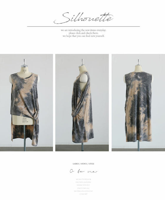 Feminine and mature. A tank top with a design that has a mature dyed look.