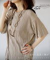 A rough yet elegant pleated top for adults
