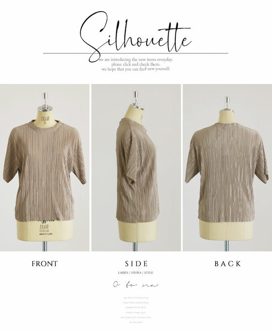 A rough yet elegant pleated top for adults