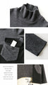 I like the charcoal gray knit top, which is easy to wear and can be worn daily, and stands out for its design.
