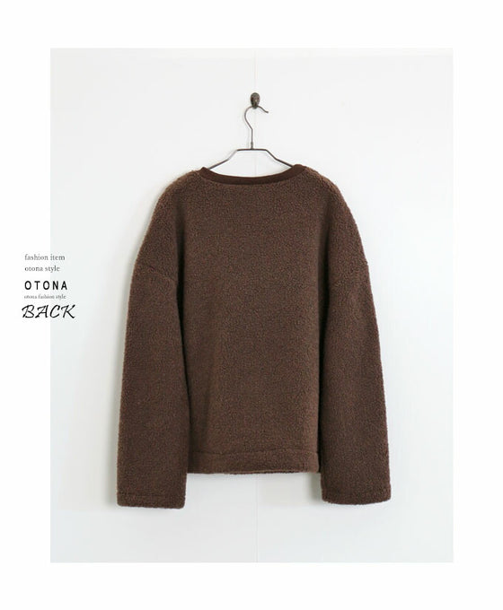 Warm and cozy for the season Boa top