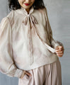 Airy texture, comfortable to wear, feminine blouse 