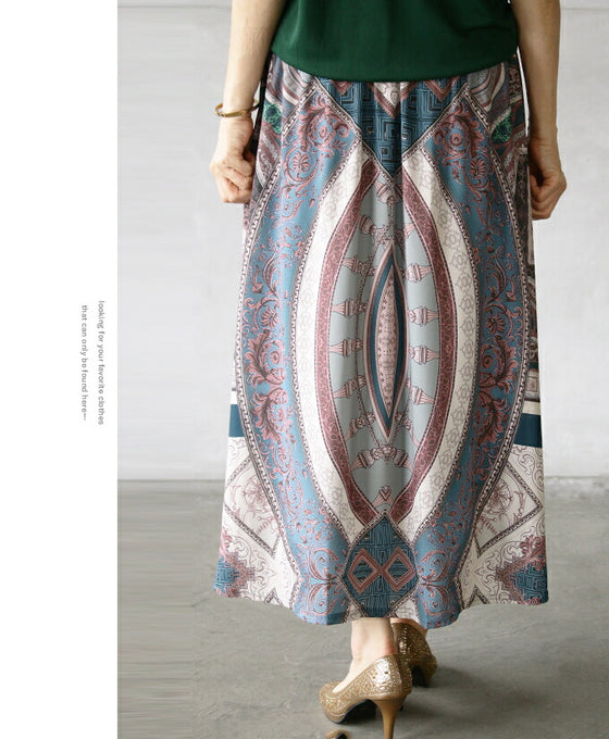 A flared skirt that covers your figure just by wearing it