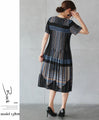 A pleated dress for a ladylike look