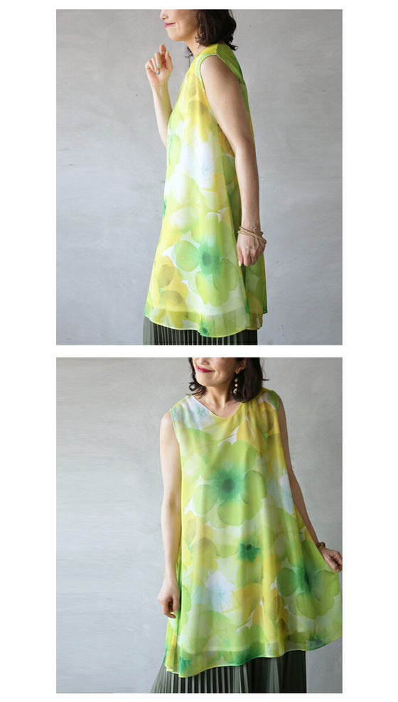 Feminine sleeveless tunic