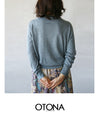 Accentuate your knitwear with a unique style.