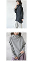 A simple yet stylish knit top that can be easily arranged