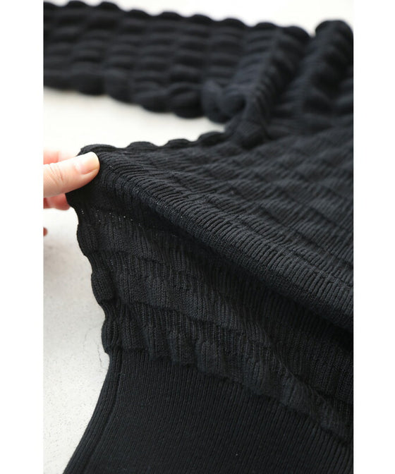 ぽこぽこ浮き立つ立体柄ニットプルオーバートップス